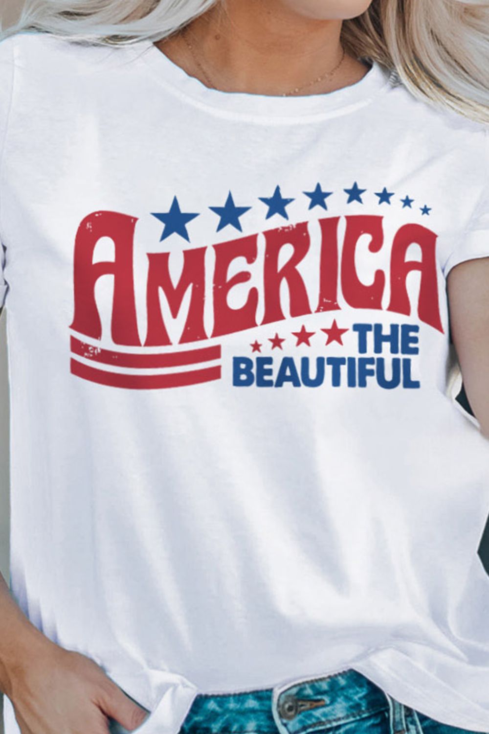 AMERICA THE BEAUTIFUL Graphic Round Neck Tee